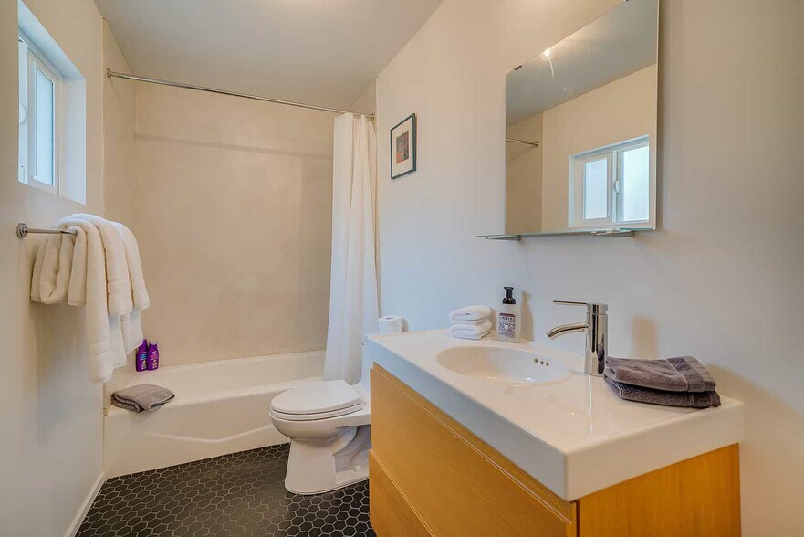 More Photos Of 25807 State Highway 189, Twin Peaks Hotel For Sale