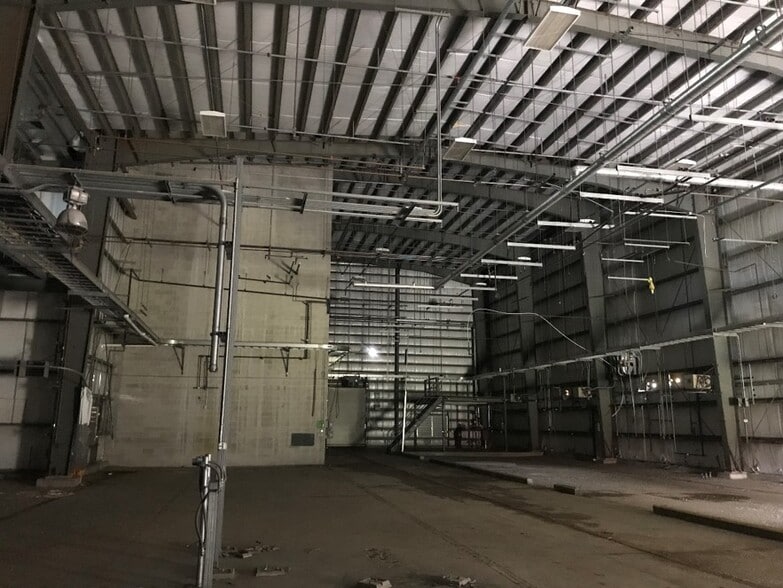 More Photos Of 407 Brayton Point Rd, Somerset Industrial For Sale