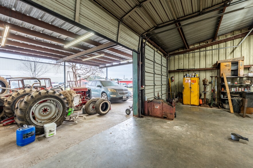 More Photos Of 17727 FM 2920 Rd, Tomball Auto Dealership For Sale