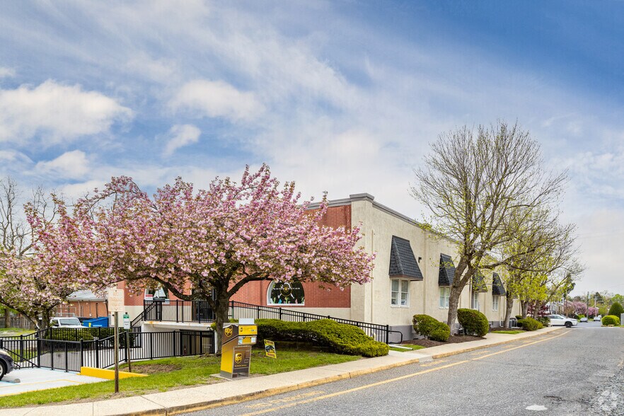 More Photos Of 300 Chester Ave, Moorestown Office For Lease