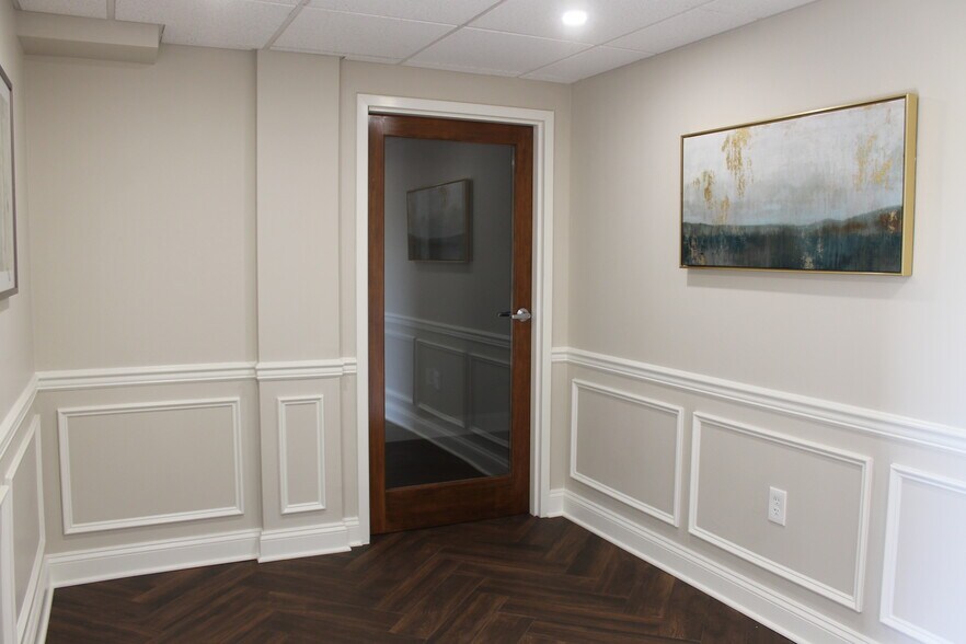 More Photos Of 30 S Valley Rd, Paoli Office For Lease