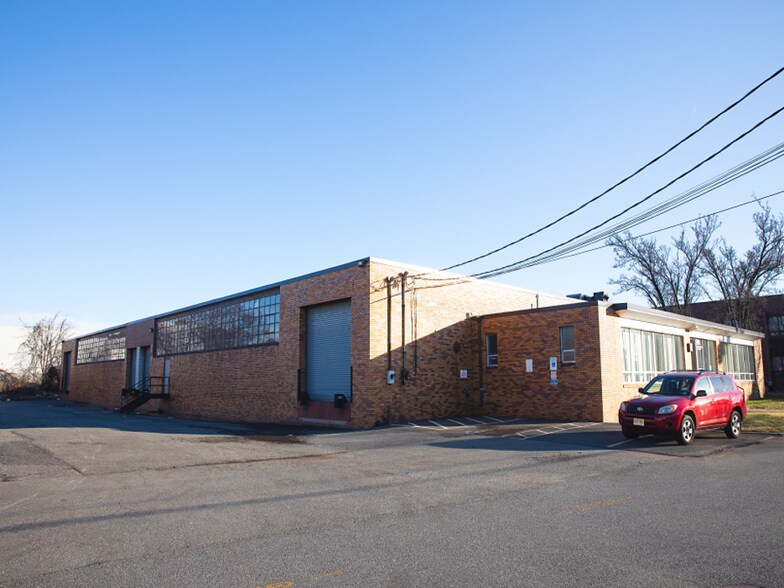 More Photos Of 10 Willow St, Moonachie Warehouse For Sale