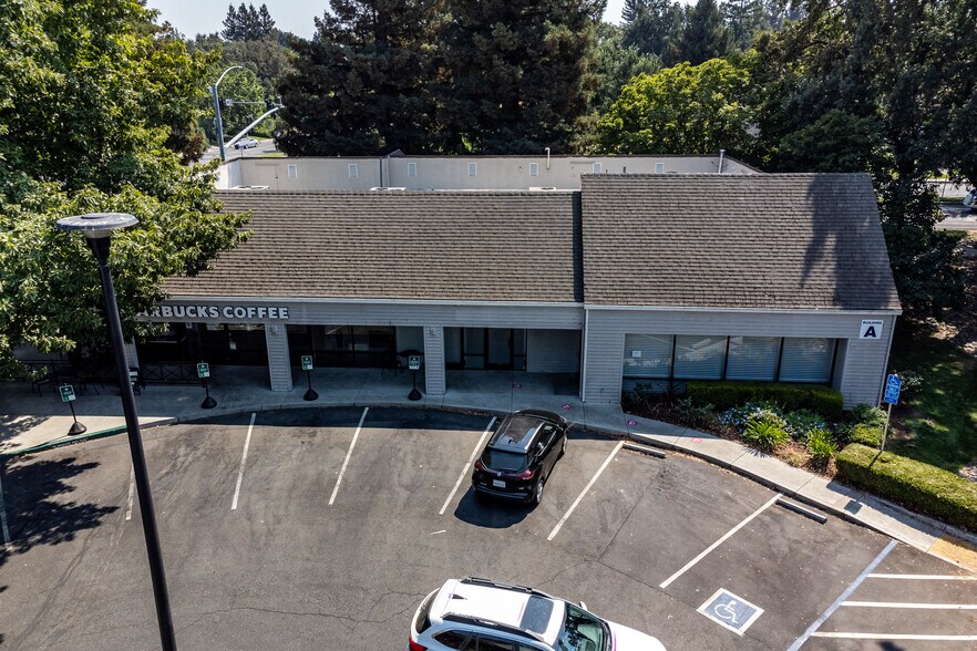 More Photos Of 7600 Greenhaven Dr, Sacramento General Retail For Sale