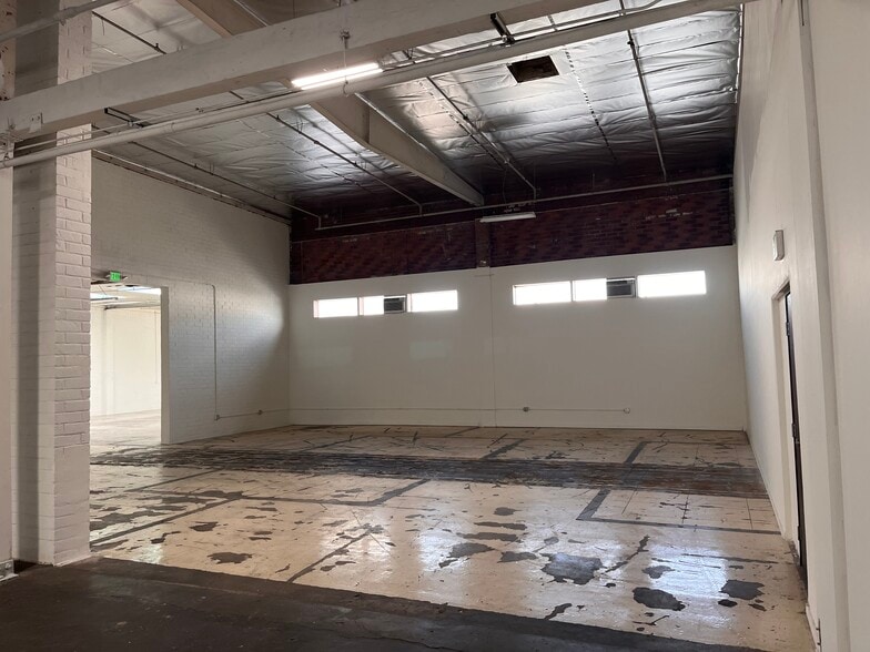 Primary Photo Of 4641 Pacific Blvd, Vernon Warehouse For Lease