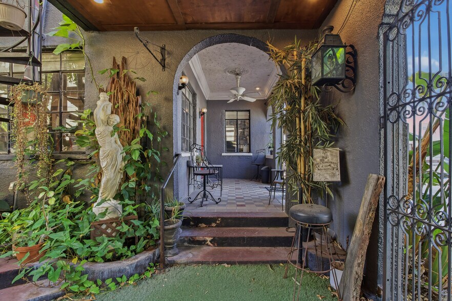 More Photos Of 1901 E 5th Ave, Tampa Office For Sale