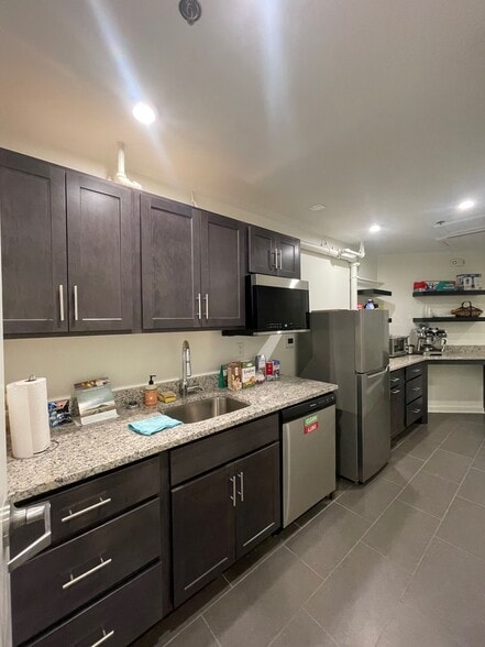 More Photos Of 1000 Carlisle Ave, Richmond Apartments For Lease