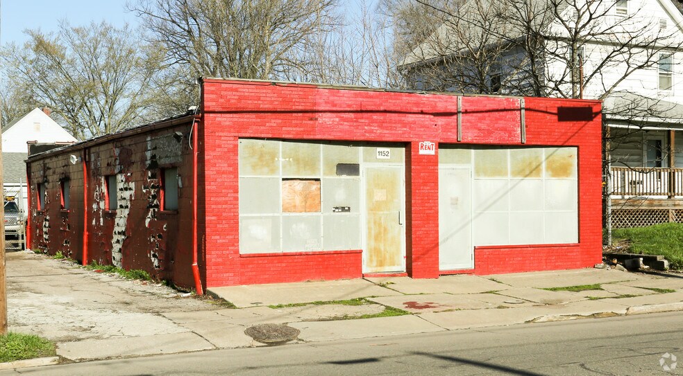 More Photos Of 1152 Grant St, Akron Freestanding For Lease