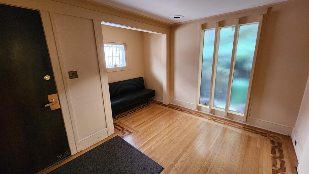 More Photos Of 2134 Van Ness Ave, San Francisco Office For Sale