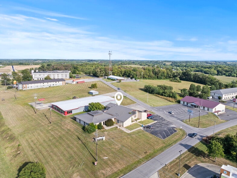 More Photos Of 100 Brenda Ave, Danville Medical For Sale