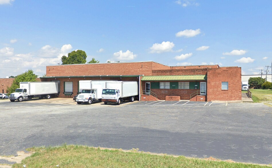 Primary Photo Of 211 Industrial Ave, Greensboro Warehouse For Lease