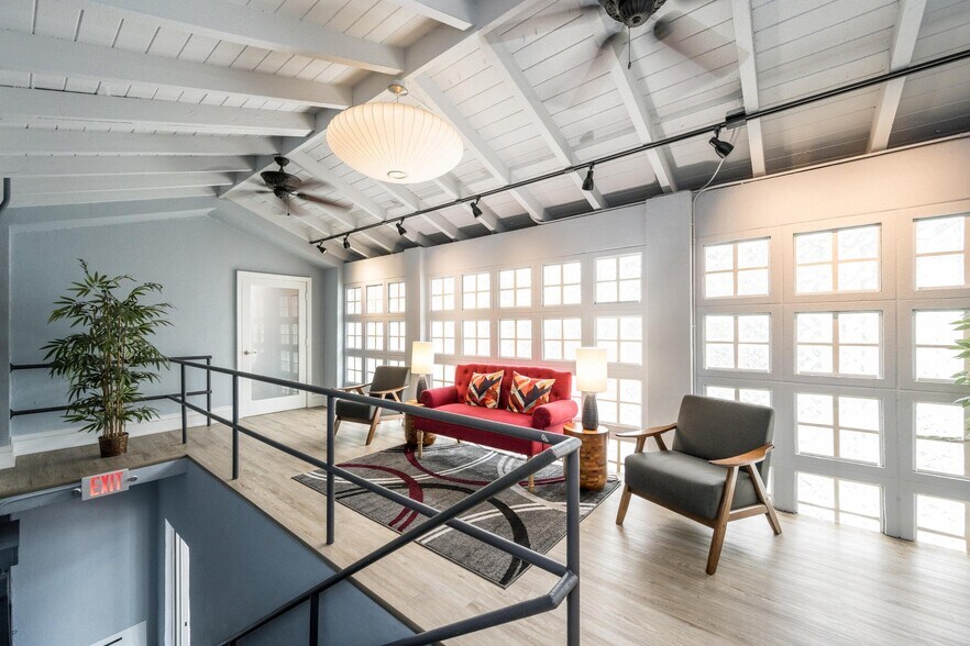 More Photos Of 524 Eaton St, Key West Loft Creative Space For Lease