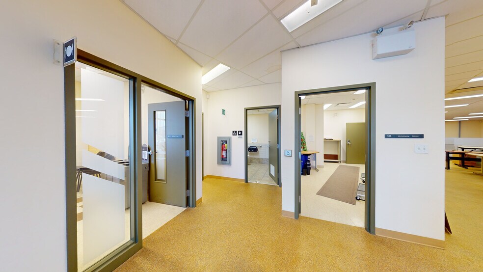 More Photos Of 3750 Boul Du Royaume, Saguenay Office For Lease