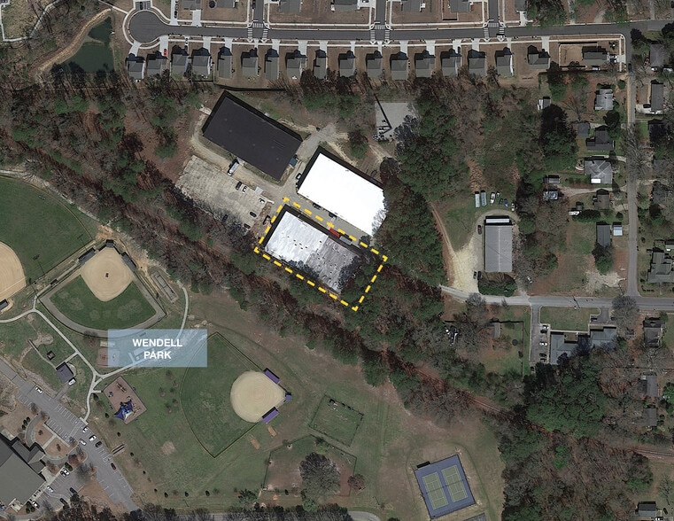 More Photos Of 601 Cook St, Wendell Warehouse For Lease