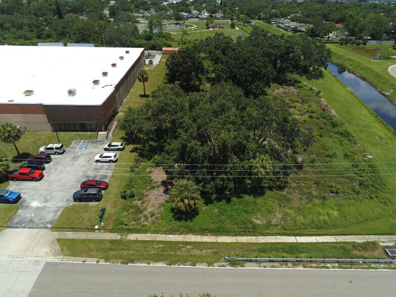More Photos Of 7125 114th Ave, Largo Warehouse For Lease
