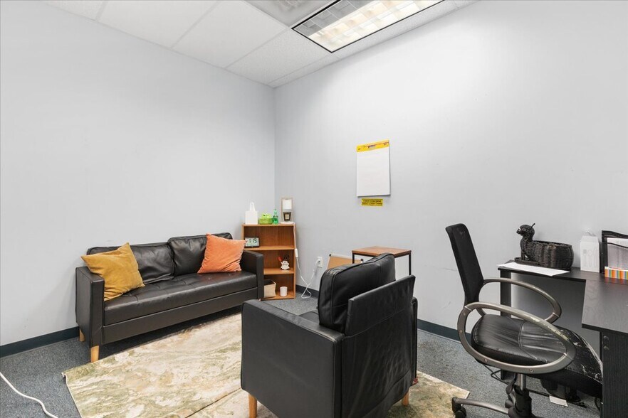 More Photos Of 8140 Ashton Ave, Manassas Medical For Sale