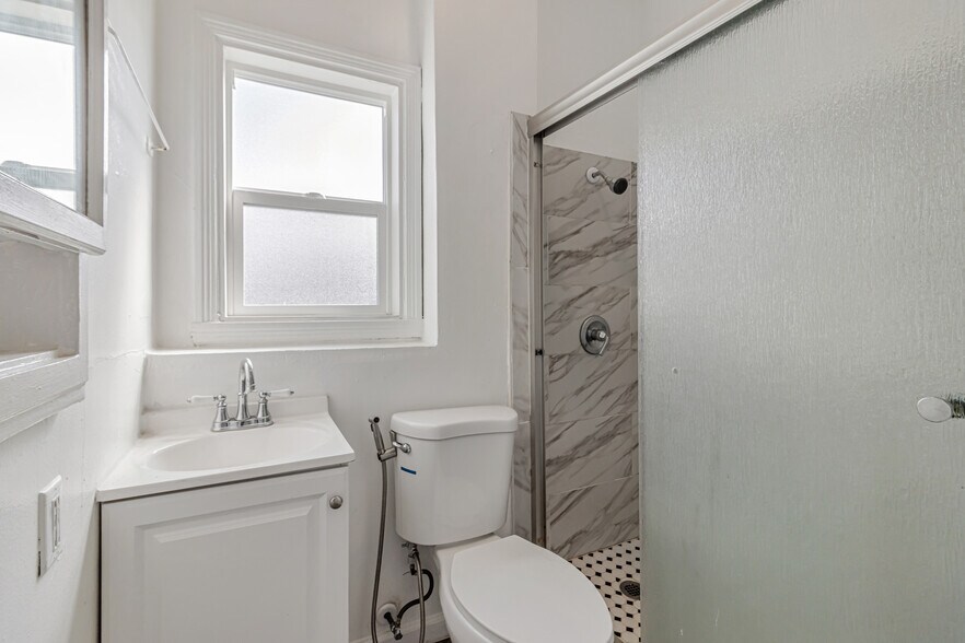 More Photos Of 1360 Berkeley Way, Berkeley Apartments For Sale