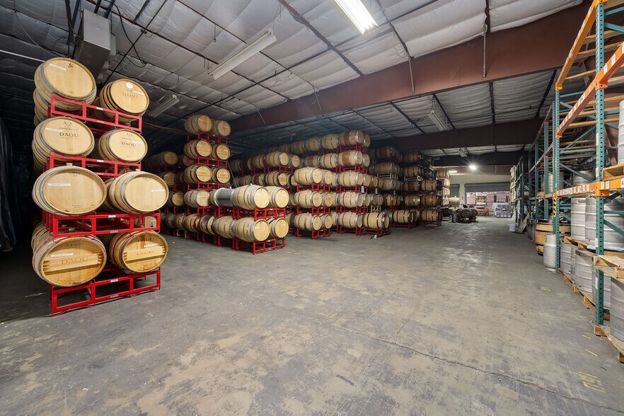 More Photos Of 1625 Commerce Way, Paso Robles Manufacturing For Lease