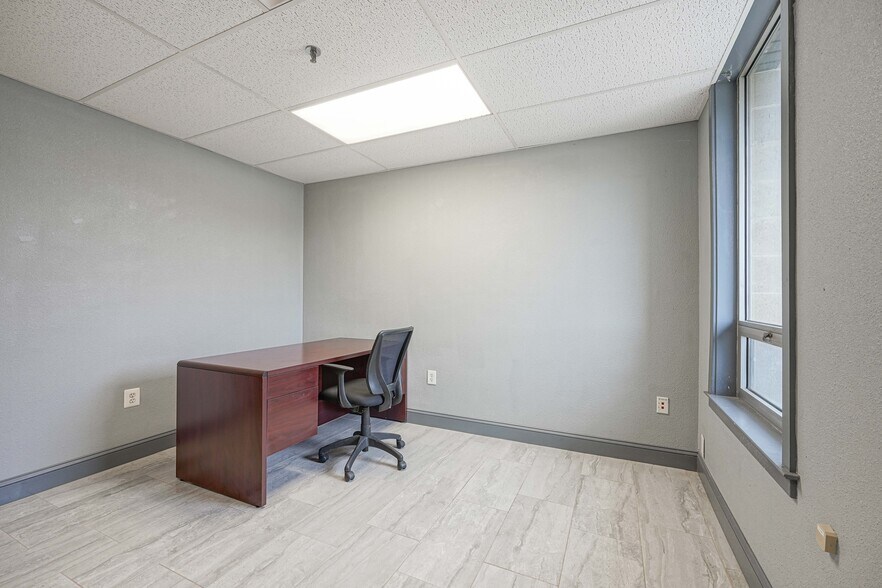 More Photos Of 49 Ironside Ct, Willingboro Manufacturing For Lease