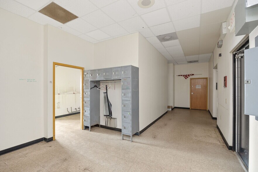 More Photos Of 3114 N Belt Hwy, Saint Joseph Fast Food For Sale