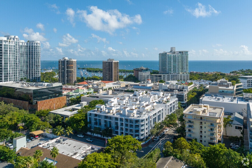 More Photos Of 3339 Virginia St, Coconut Grove Apartments For Lease