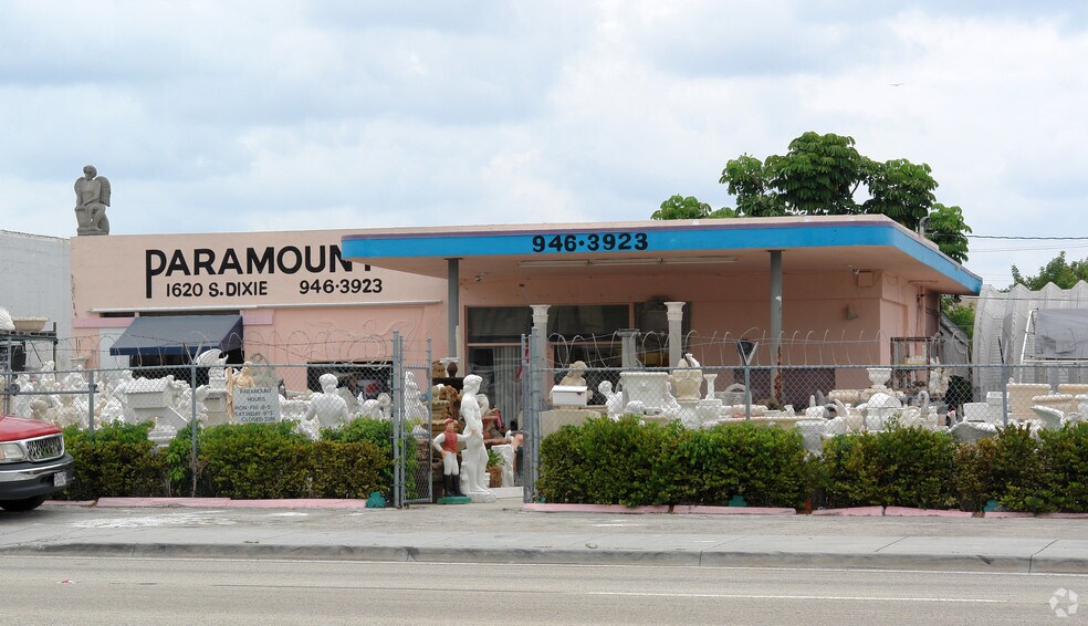 More Photos Of 1620 S Dixie Hwy, Pompano Beach Freestanding For Sale