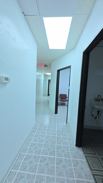 More Photos Of 926 14th St N, Texas City Medical For Sale