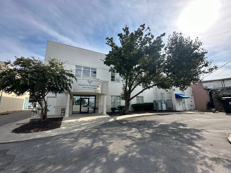 More Photos Of 784 Howard Ave, Biloxi Skilled Nursing Facility For Sale