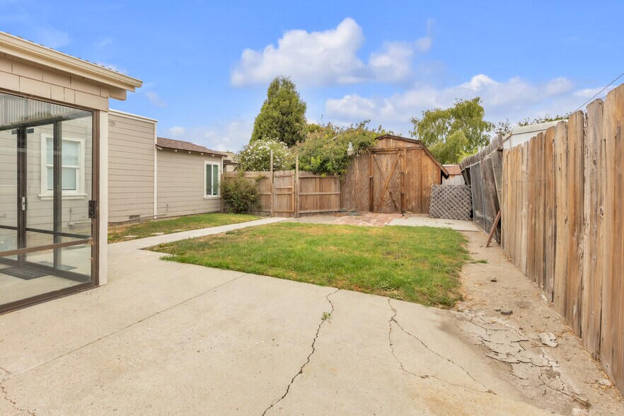 More Photos Of 612 Central Ave, Salinas Multifamily For Sale