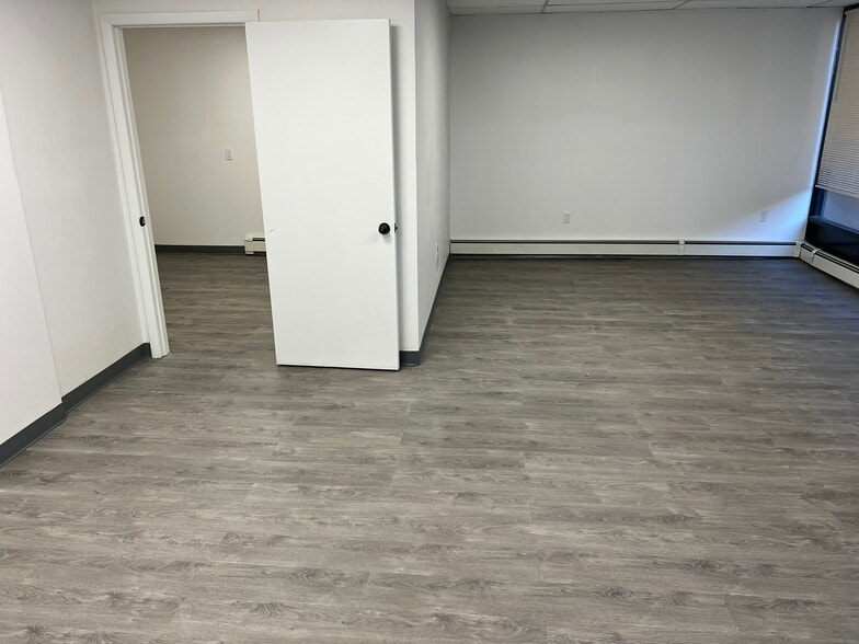 More Photos Of 92-29 Queens Blvd, Rego Park Apartments For Lease