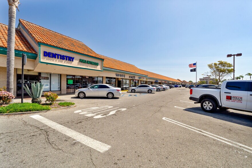 More Photos Of 2500-2818 Saviers Rd, Oxnard Unknown For Lease