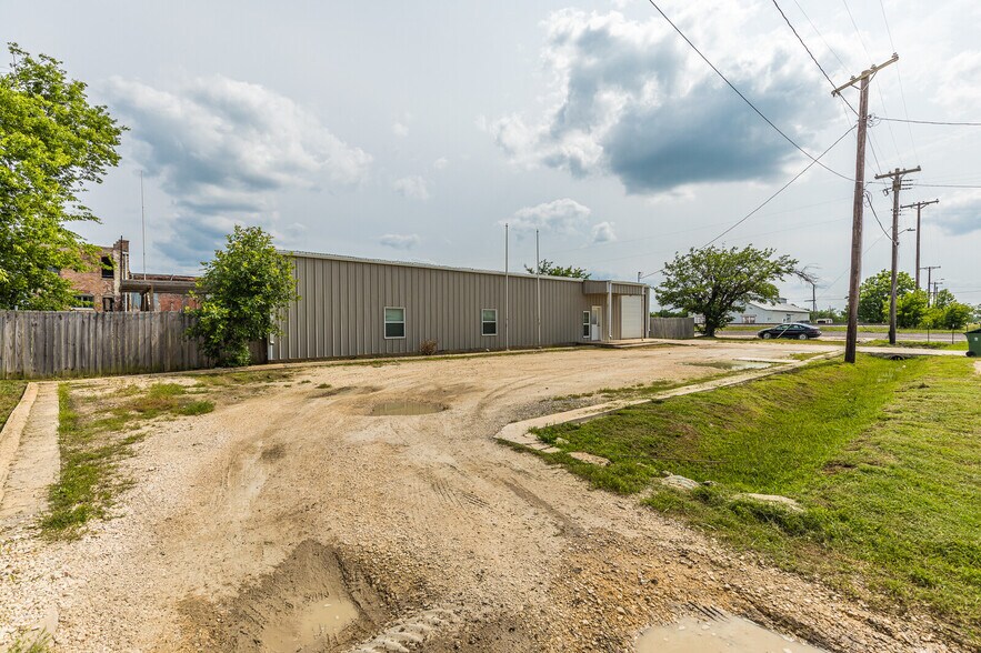 More Photos Of 118 Monroe St., Itasca Office For Lease