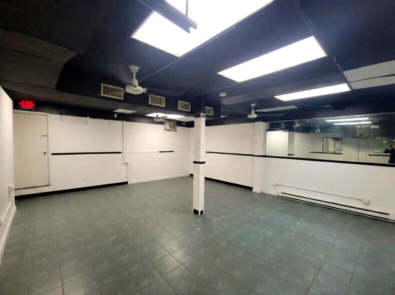 More Photos Of 51 Sherman Ave, Newark Storefront Retail Residential For Lease