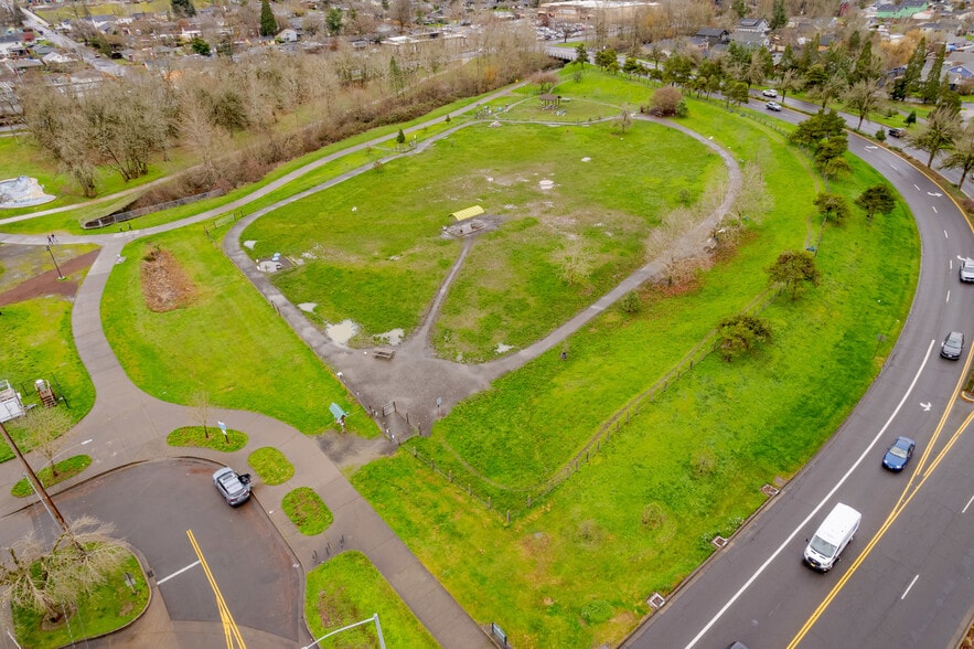 More Photos Of 478 E 32nd Ave, Eugene Manufactured Housing Mobile Home Park For Sale