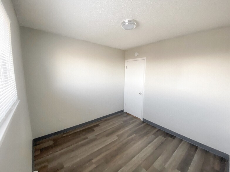 More Photos Of 730 Mather St, Brighton Apartments For Sale