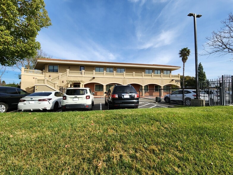 More Photos Of 991 Nut Tree Rd, Vacaville Medical For Sale