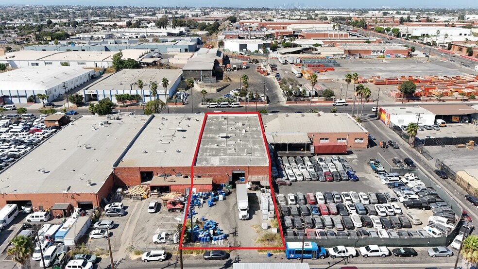 More Photos Of 350 W Compton Blvd, Gardena Manufacturing For Lease