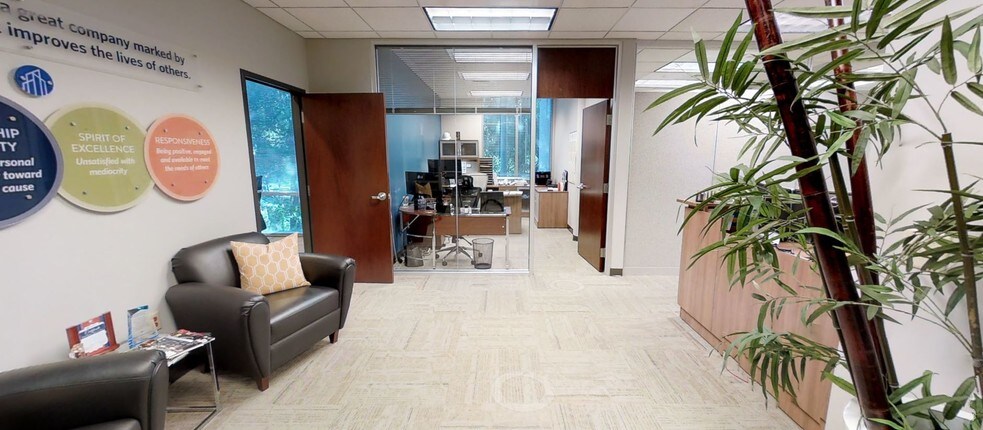 More Photos Of 5080 W Newberry Rd, Gainesville Bank For Sale