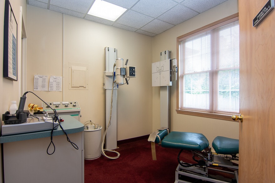 More Photos Of 27 Mountain Blvd, Warren Medical For Sale