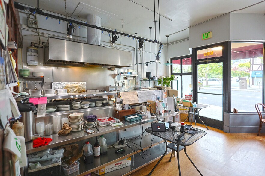 More Photos Of 1676-1690 Shattuck Ave, Berkeley Storefront Retail Office For Sale