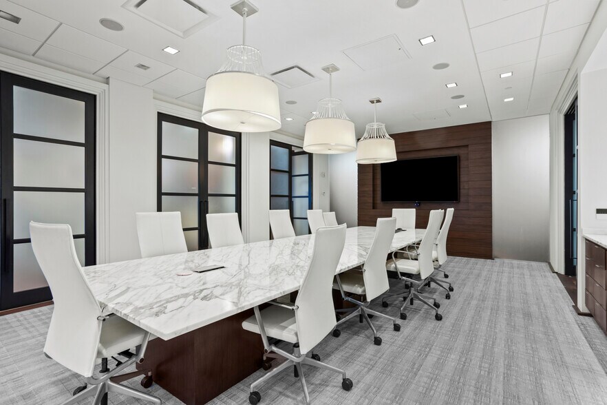 More Photos Of 188 E Capitol St, Jackson Office For Lease