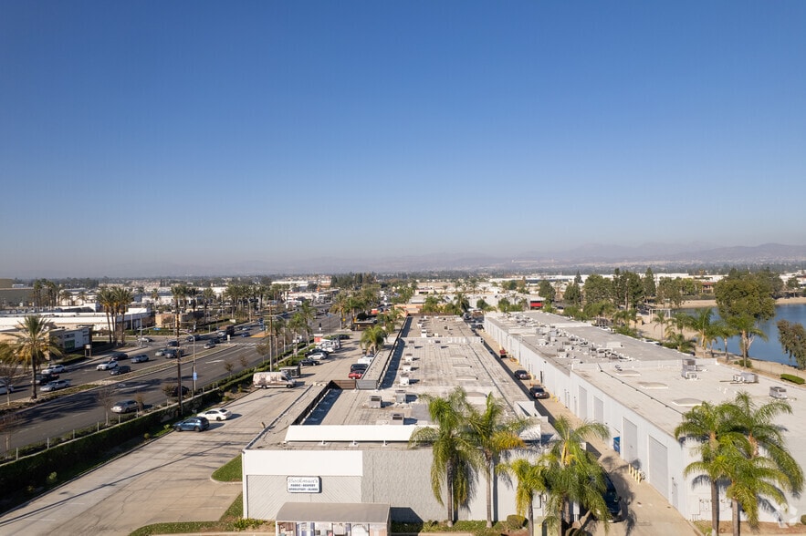 More Photos Of 1008-1028 N Tustin Ave, Anaheim Unknown For Lease