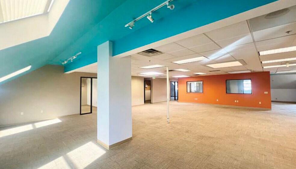 More Photos Of 1740 Arden Way, Sacramento General Retail For Lease