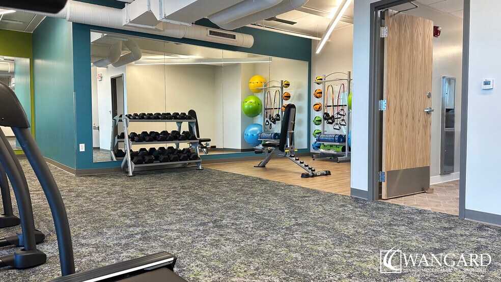 More Photos Of 1200 N Mayfair Rd, Wauwatosa Office For Lease
