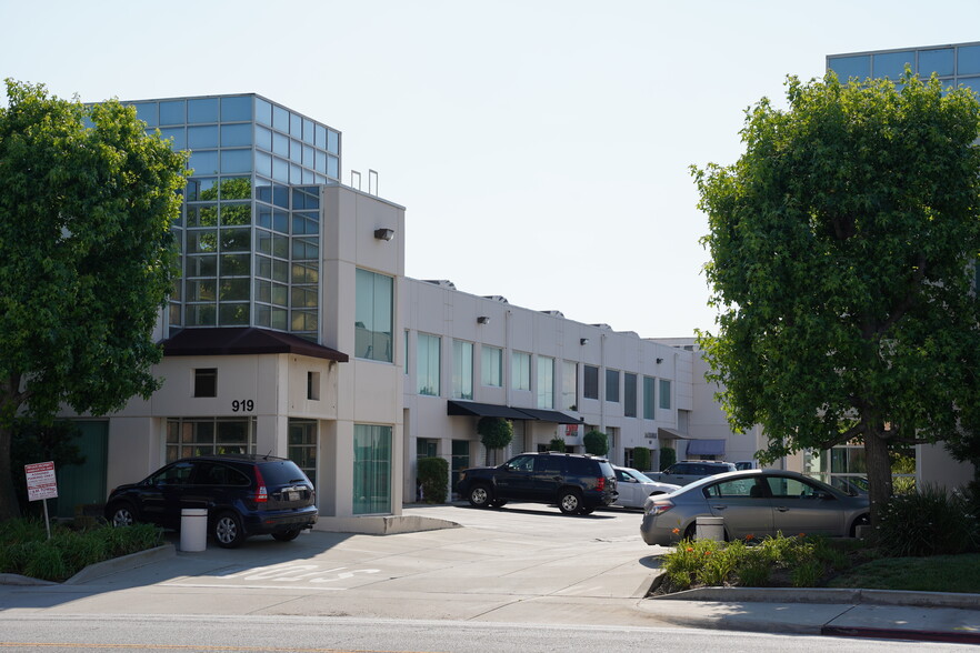 More Photos Of 919 S Fremont Ave, Alhambra Warehouse For Sale
