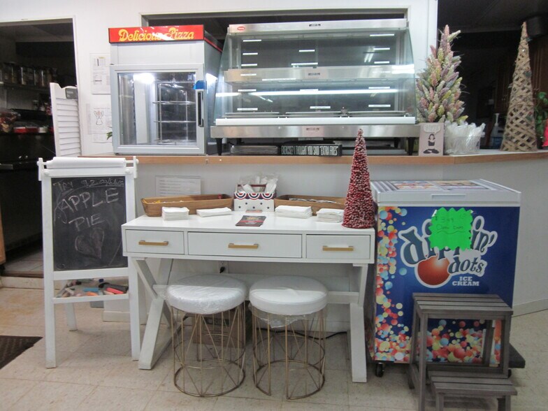 More Photos Of 42505 County Road 653, Paw Paw Convenience Store For Sale