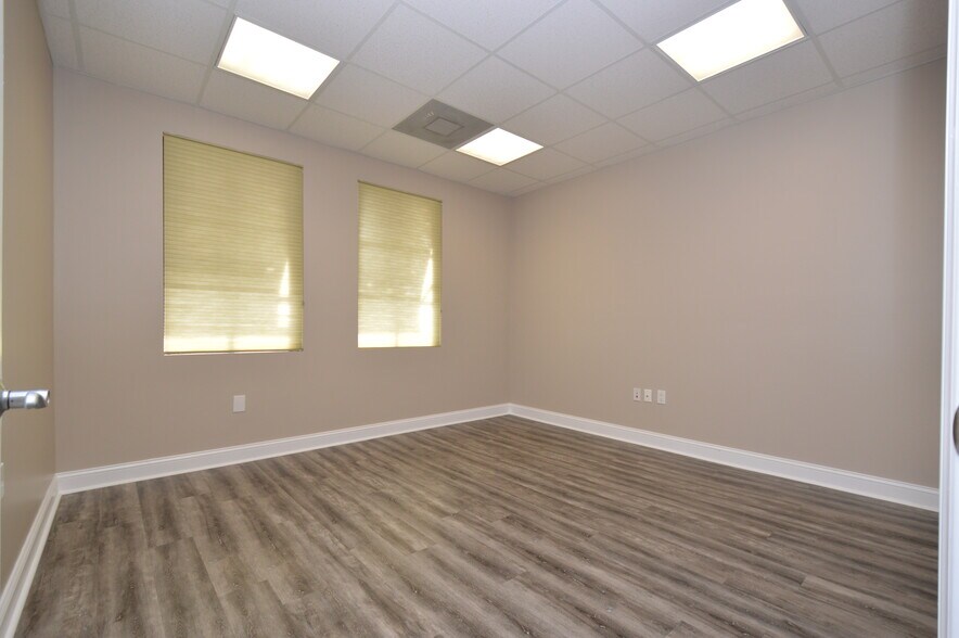 More Photos Of 7551 Wiles Rd, Coral Springs Office For Lease