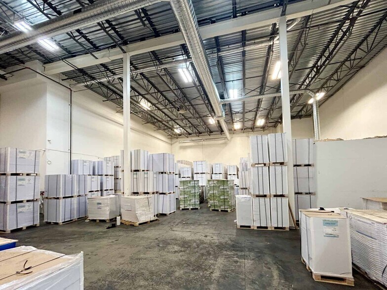 More Photos Of 409 Boyne St, New Westminster Warehouse For Sale