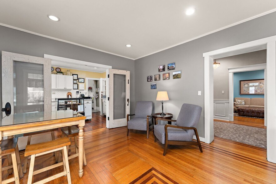 More Photos Of 106 Meyers Ave, Meyersdale Hospitality For Sale