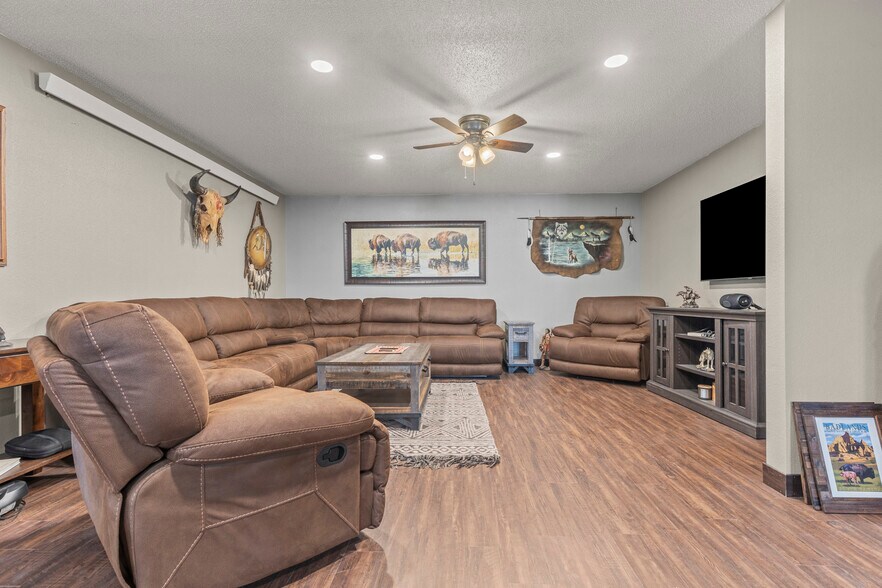 More Photos Of 5642 Bob Ln, Black Hawk Service For Sale