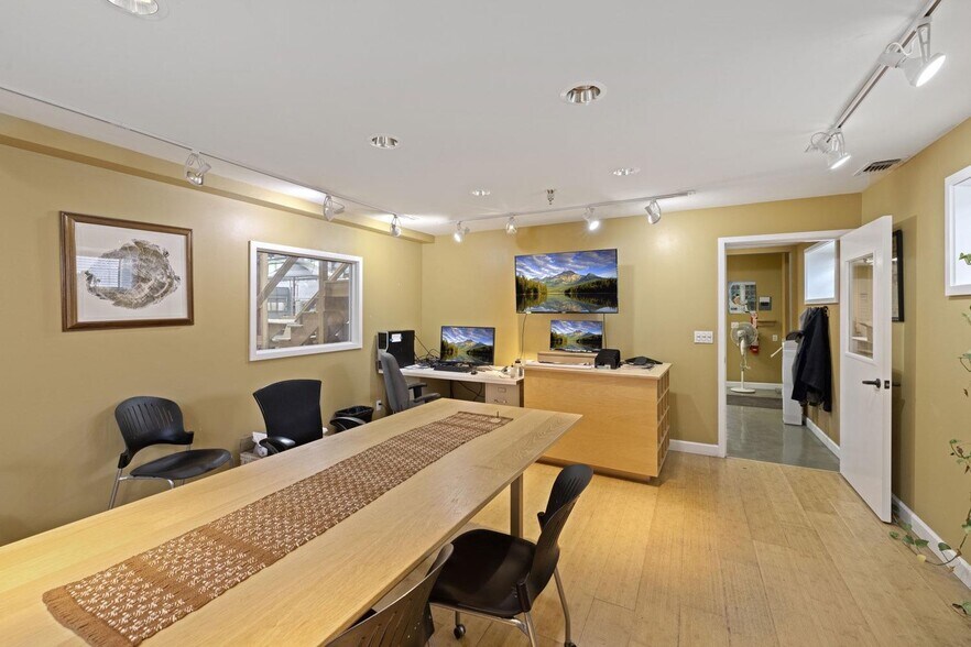 More Photos Of 709 N Sacramento St, Lodi Warehouse For Sale